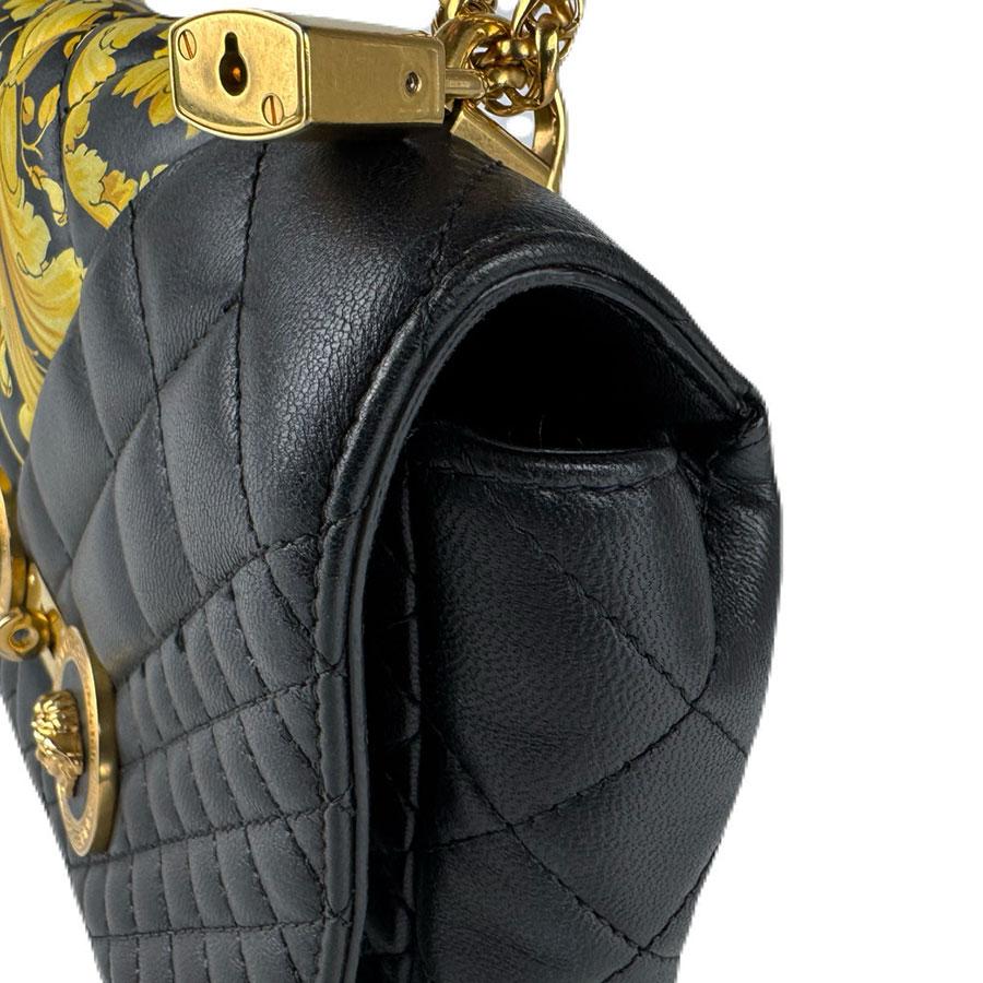 ヴェルサーチ VERSACE ショルダーバッグ レザー ブラック×イエロー レディース 送料無料【中古】 z8949 ヴェルサーチ VERSACE ショルダーバッグ レザー ブラック×イエロー