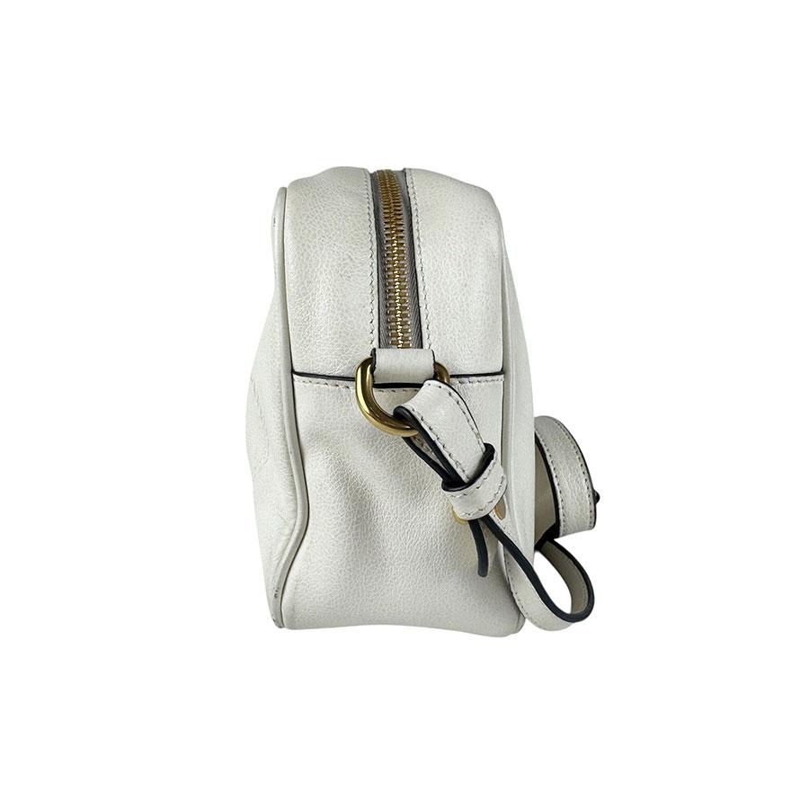 PRADA（プラダ） ショルダーバッグ レザー ホワイト : ブランド