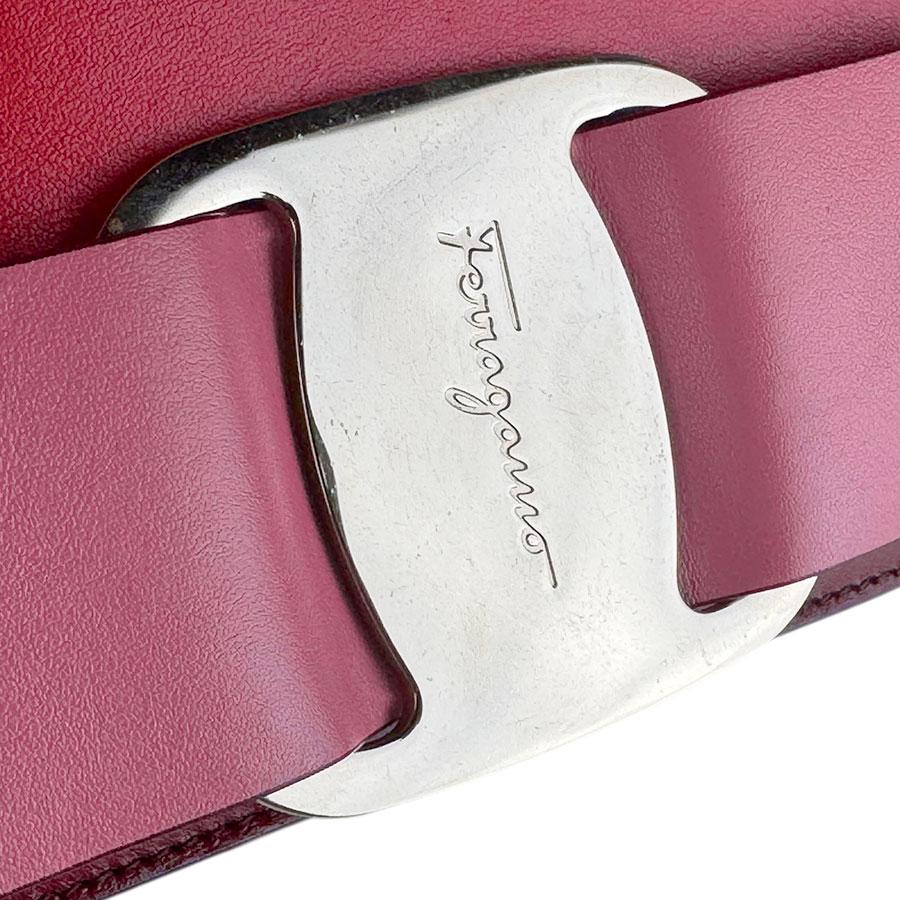 サルヴァトーレフェラガモ Salvatore Ferragamo ショルダーバッグ
