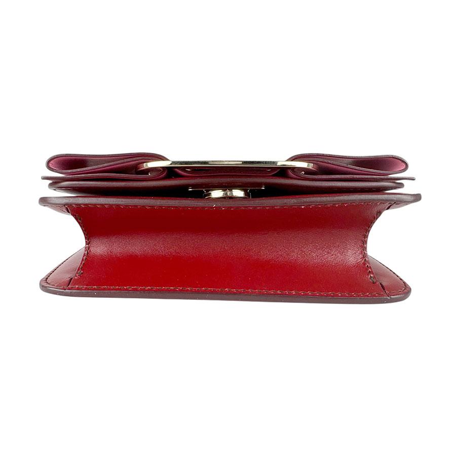 サルヴァトーレフェラガモ Salvatore Ferragamo ショルダーバッグ