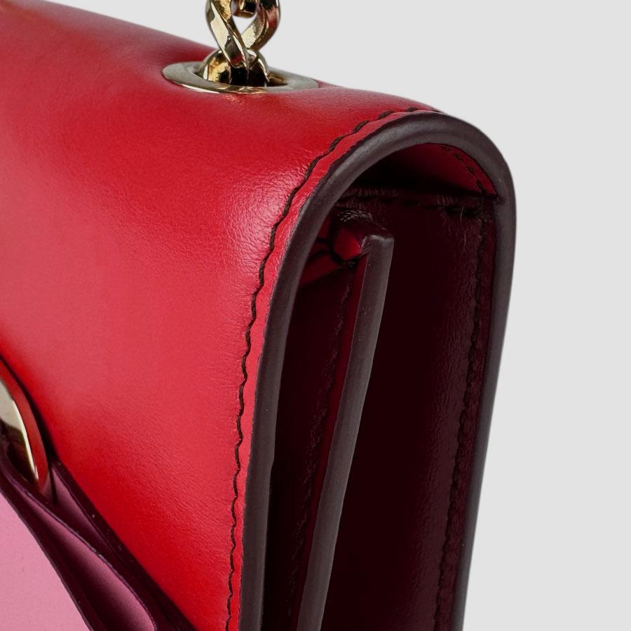 サルヴァトーレフェラガモ Salvatore Ferragamo ショルダーバッグ