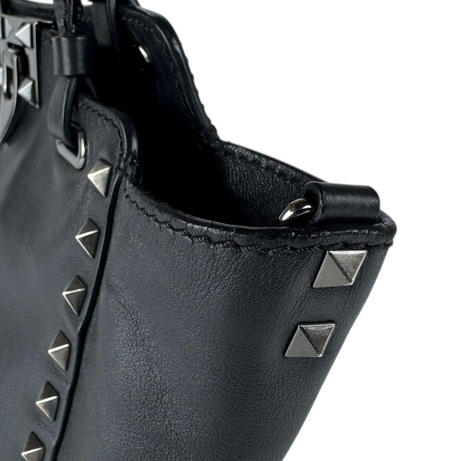 ヴァレンティノ ガラヴァーニ Valentino Garavani ハンドバッグ ショルダーバッグ ロックスタッズ レザー/メタル ブラック