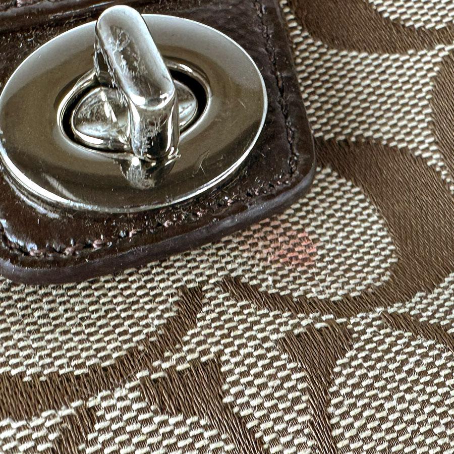 Coach コーチ、シグネチャー柄 ショルダーバッグ ブラウン COACH（コーチ） シグネチャー ショルダーバッグ キャンバス ブラウン