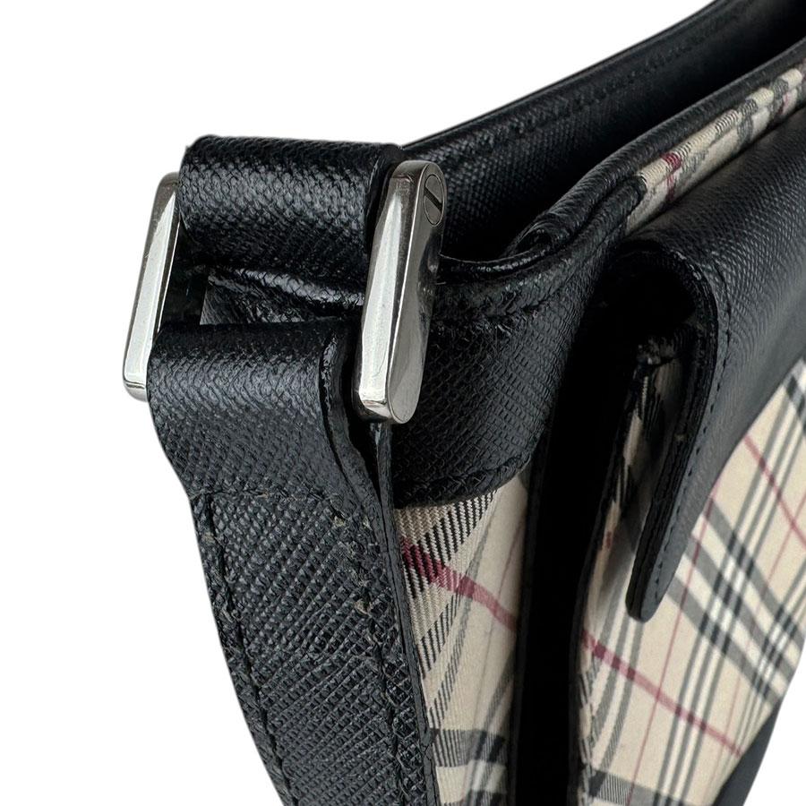 バーバリー BURBERRY ショルダーバッグ ナイロンキャンバス/レザー ベージュ/ブラック レディース 送料無料【中古】 z9098 BURBERRY（バーバリー） ショルダーバッグ ナイロンキャンバス/レザー