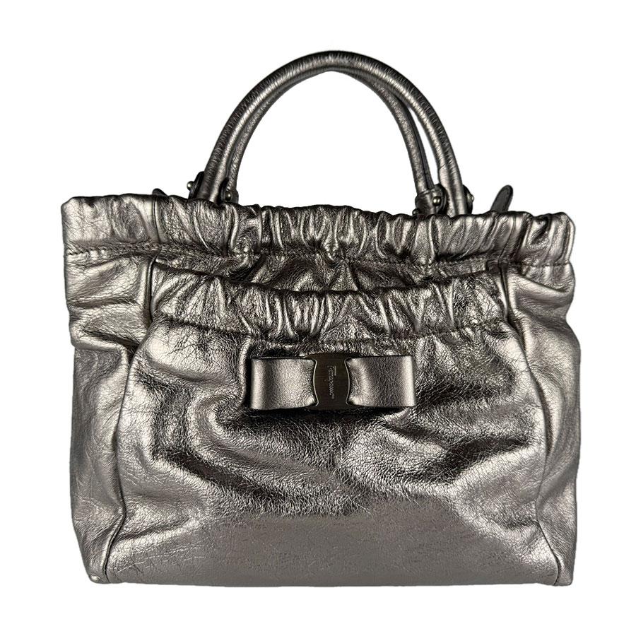 サルヴァトーレフェラガモ Salvatore Ferragamo ハンドバッグ