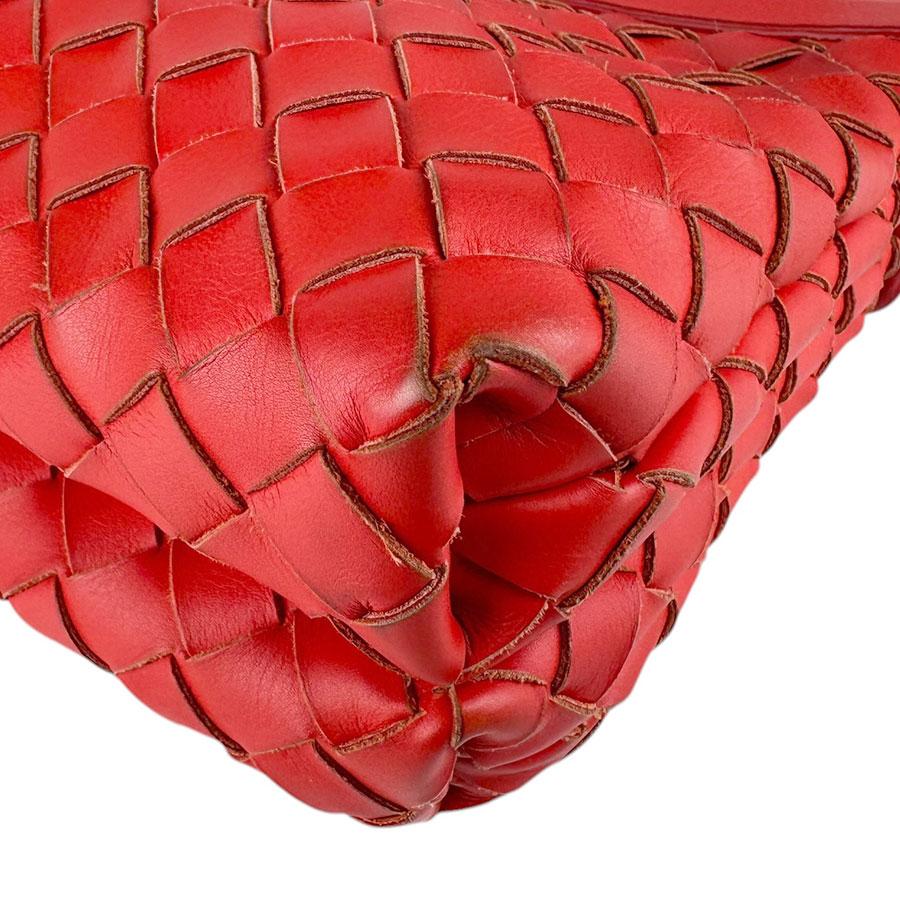 BOTTEGA VENETA イントレチャート ショルダーバッグ レッド ボッテガヴェネタ BOTTEGAVENETA ショルダーバッグ マキシイントレ