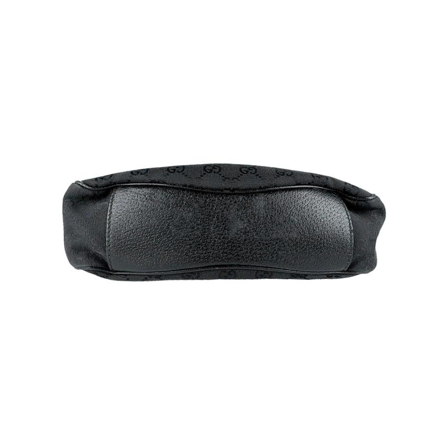【GUCCI】ショルダーバッグ　GGキャンバス ブラック　レザー　ゴールド金具 GUCCI GGロゴ金具レザーショルダーバッグ | Hedy