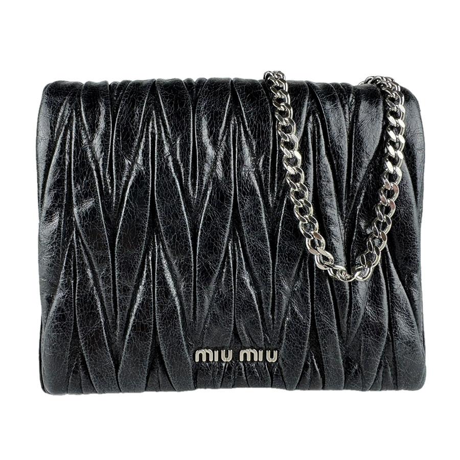 miu miu（ミュウミュウ） ショルダーバッグ レザー ブラック