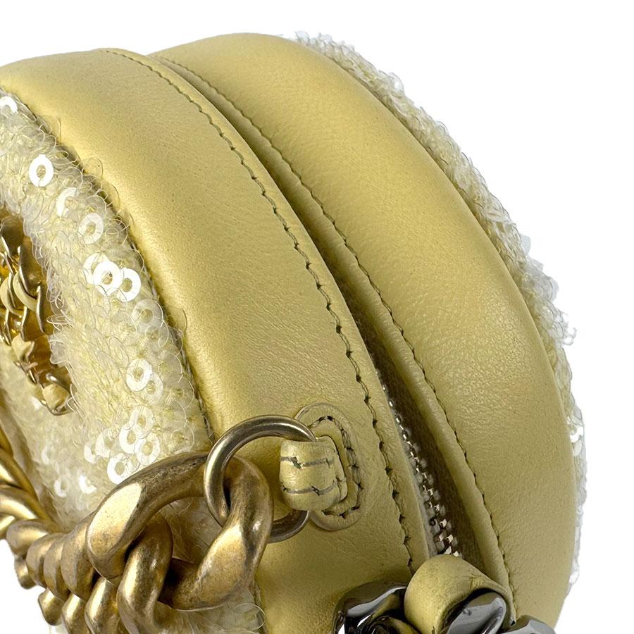 シャネル CHANEL ショルダーバッグ スパンコール/レザー イエロー レディース 送料無料【中古】 z9288 CHANEL（シャネル） ショルダーバッグ スパンコール/レザー イエロー