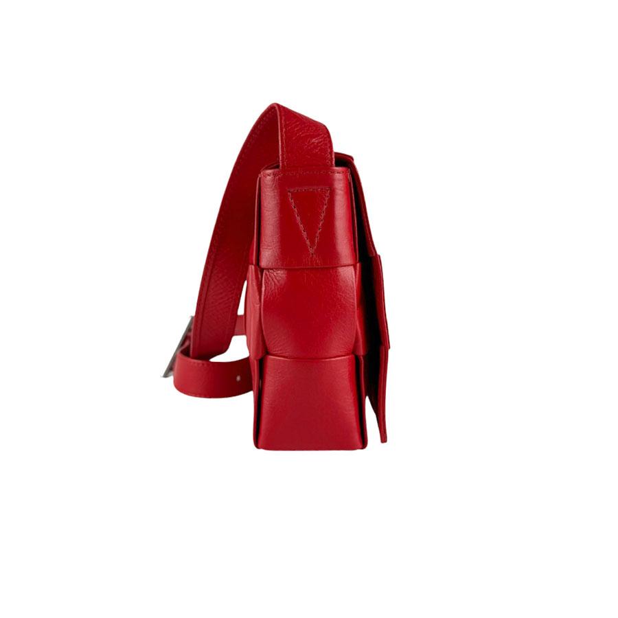ボッテガヴェネタ BOTTEGAVENETA ショルダーバッグ カセット レザー レッド
