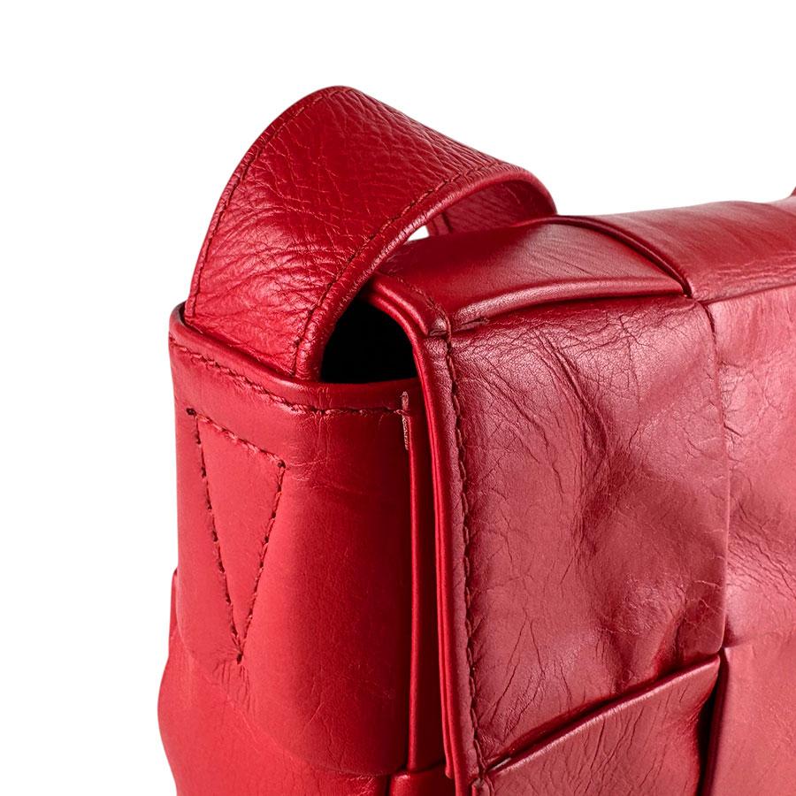 ボッテガヴェネタ BOTTEGAVENETA ショルダーバッグ カセット レザー レッド