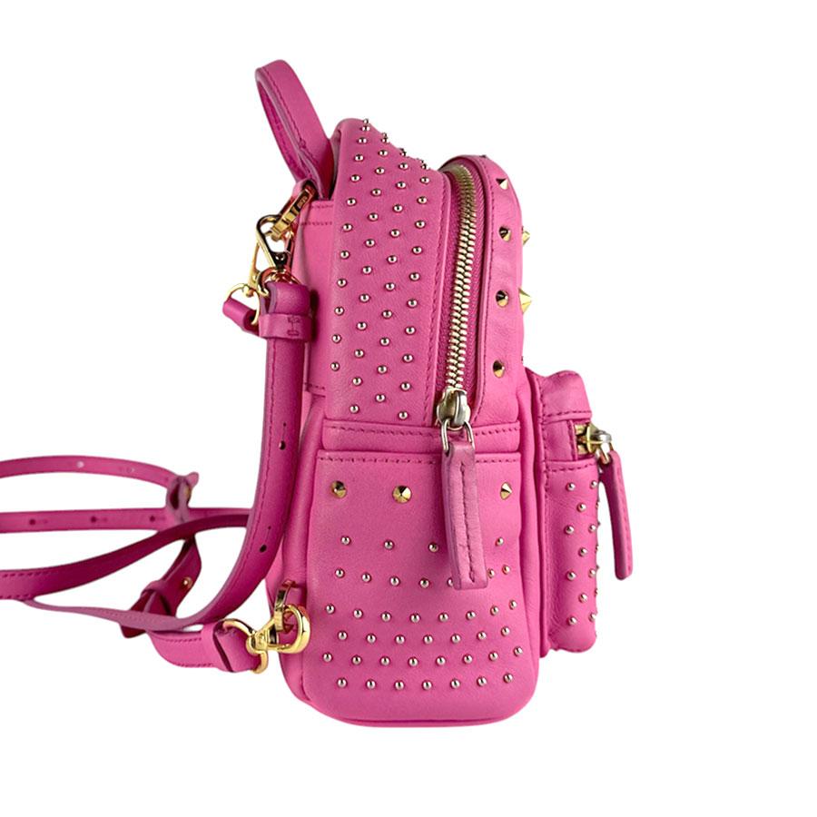 MCM（エムシーエム） エム シー エム リュック レザー/メタル ピンク 