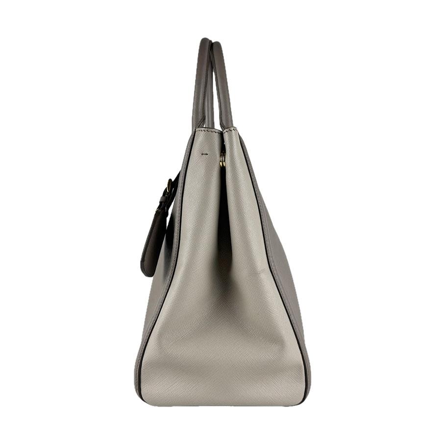 PRADA グレー レザー ハンドバッグ　プラダ PRADA（プラダ） ハンドバッグ ショルダーバッグ レザー グレー