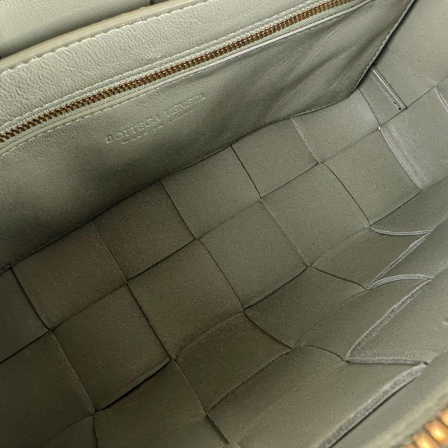 ボッテガヴェネタ BOTTEGAVENETA ショルダーバッグ ブリックカセット レザー ライトカーキ