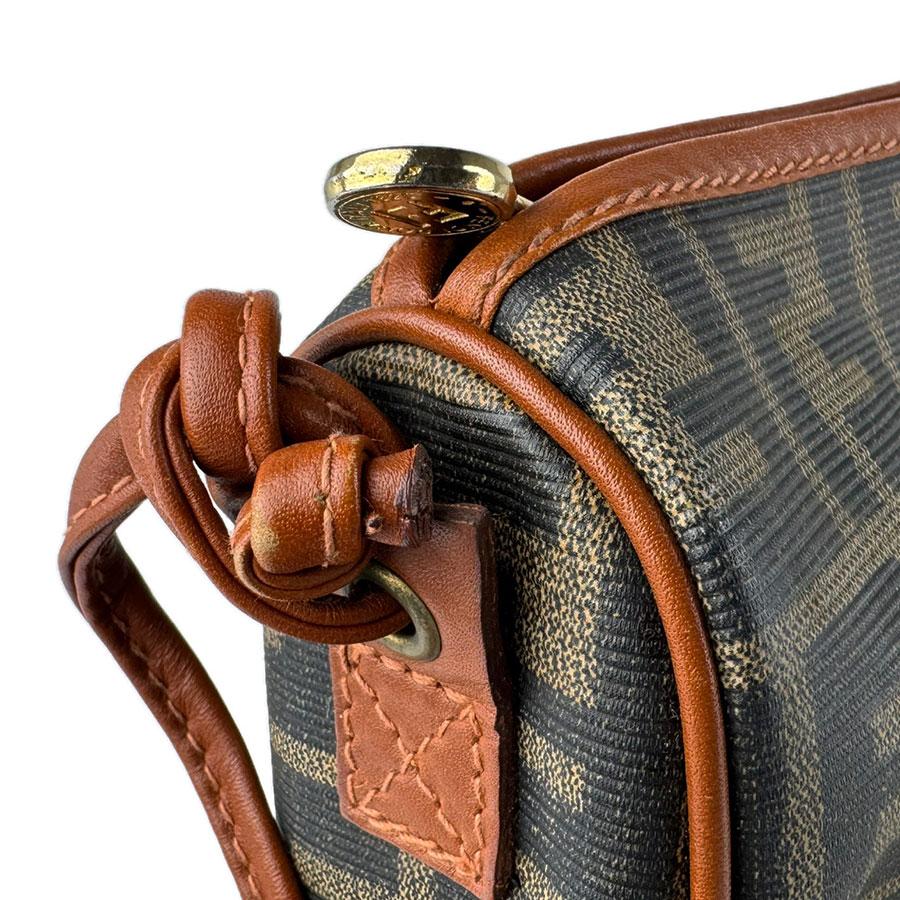 FENDI（フェンディ） ショルダーバッグ ズッカ PVCコーティング