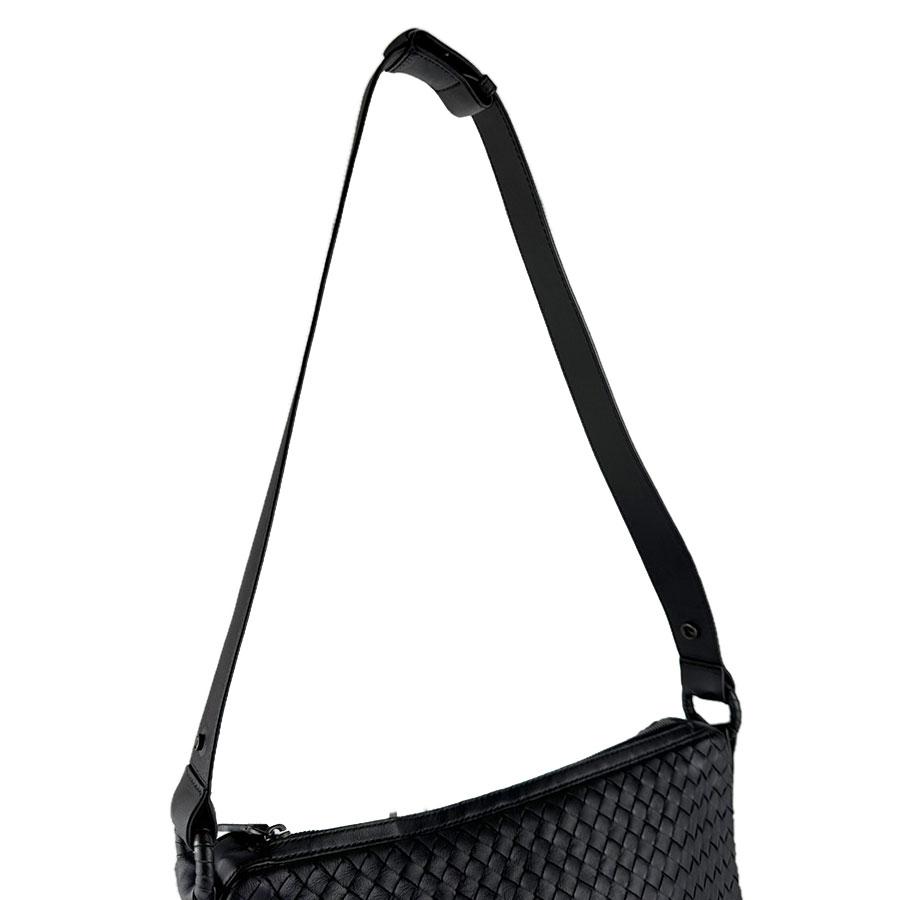 ボッテガヴェネタ BOTTEGAVENETA ショルダーバッグ イントレチャート レザー ブラック