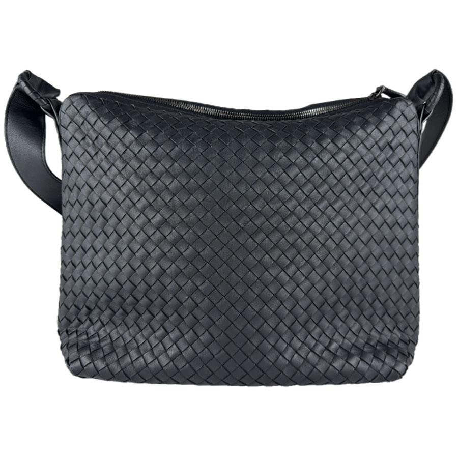 ボッテガヴェネタ BOTTEGAVENETA ショルダーバッグ イントレチャート レザー ブラック