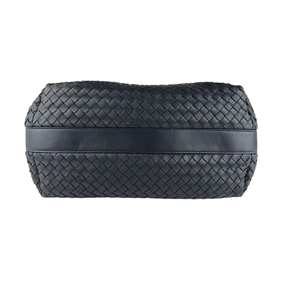 ボッテガヴェネタ BOTTEGAVENETA ショルダーバッグ イントレチャート レザー ブラック