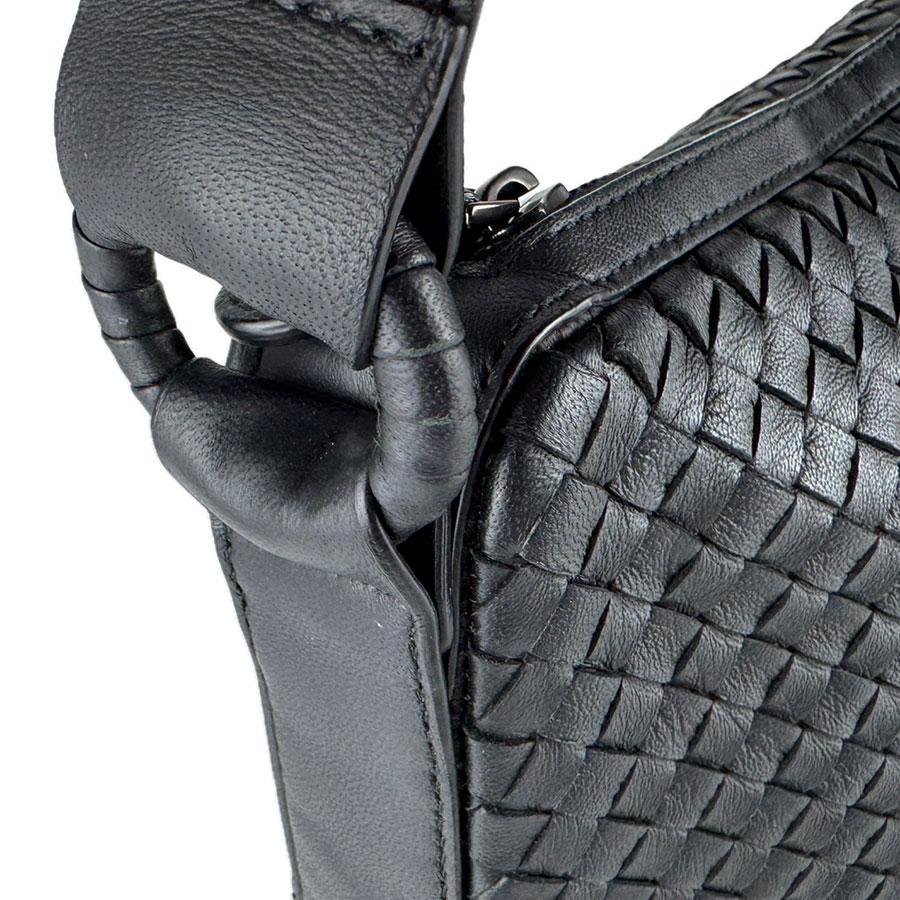 ボッテガヴェネタ BOTTEGAVENETA ショルダーバッグ イントレチャート レザー ブラック