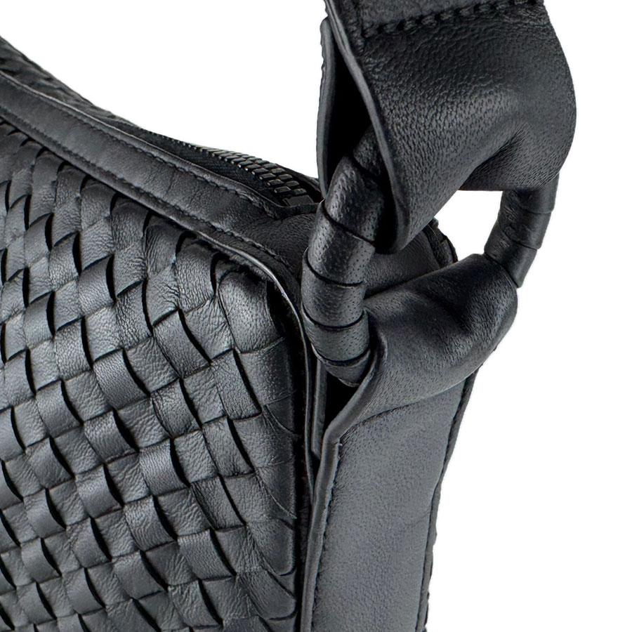 ボッテガヴェネタ BOTTEGAVENETA ショルダーバッグ イントレチャート レザー ブラック
