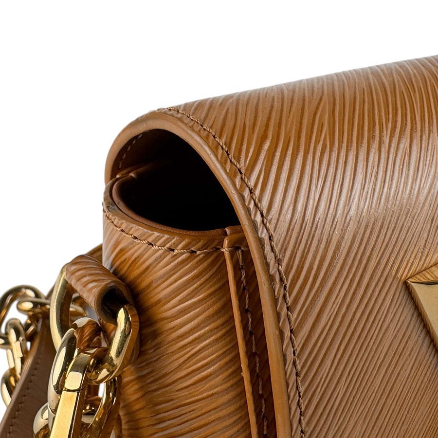 正規品 ルイヴィトン レザー マヒナ モノグラム ターンロック 金具 ゴールド LOUIS VUITTON（ルイ・ヴィトン） ルイ ヴィトン ショルダーバッグ
