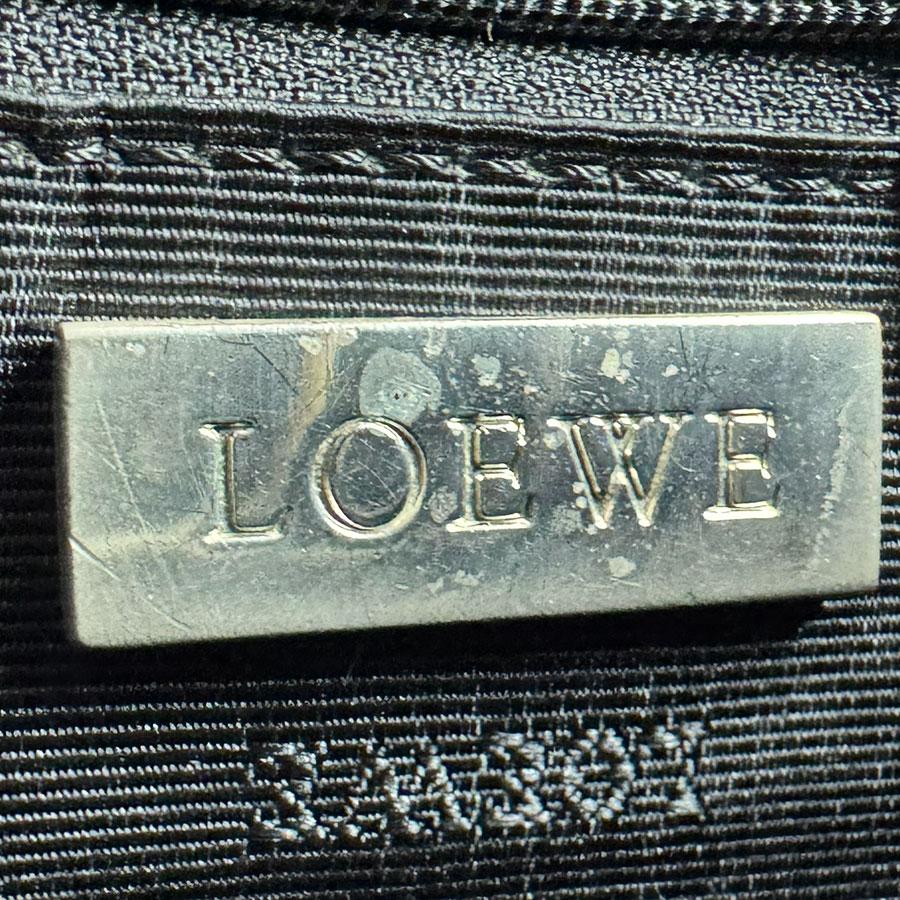 LOEWE（ロエベ） 斜め掛けショルダーバッグ アナグラム レザー