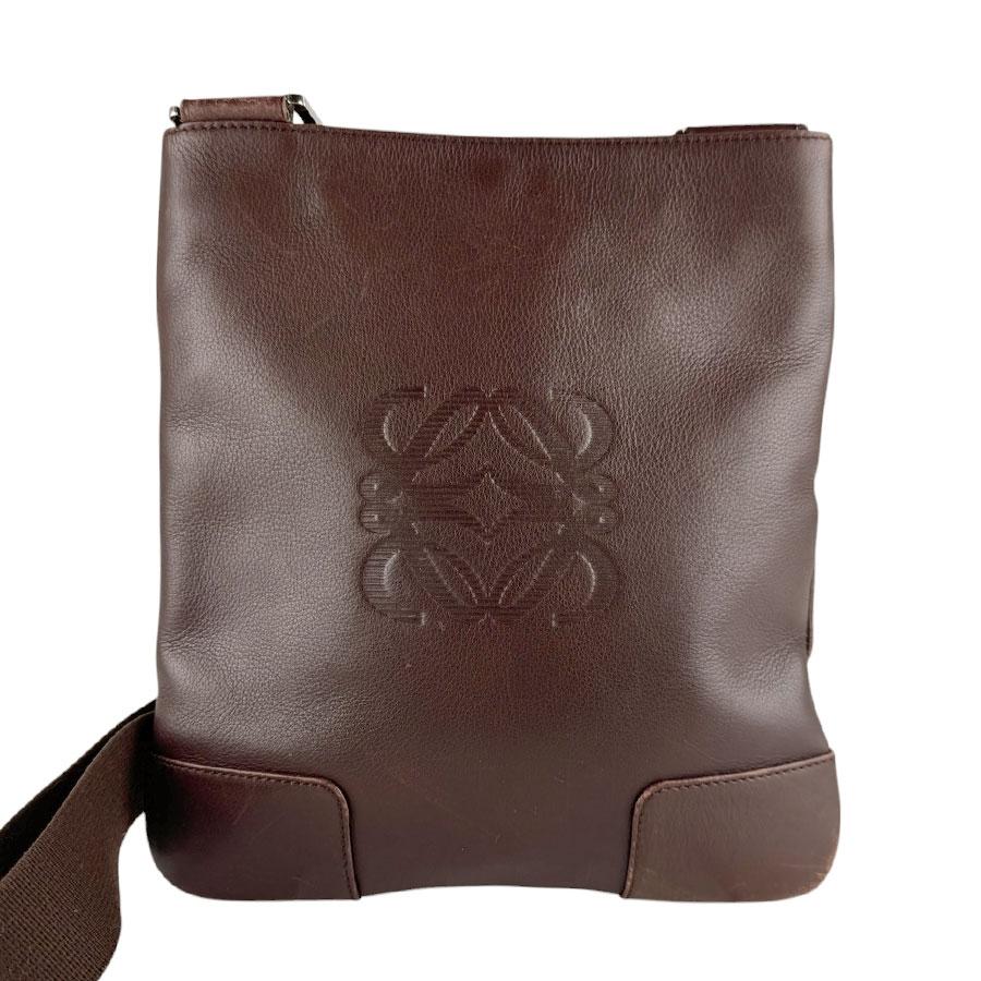 美品 LOEWE ロエベ ショルダーバッグ アナグラム LOEWE（ロエベ） 斜め掛けショルダーバッグ アナグラム レザー