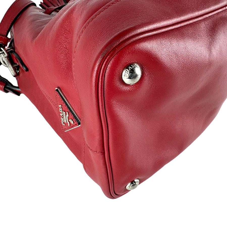 PRADA（プラダ） ショルダーバッグ レザー レッド : ブランドバリュー