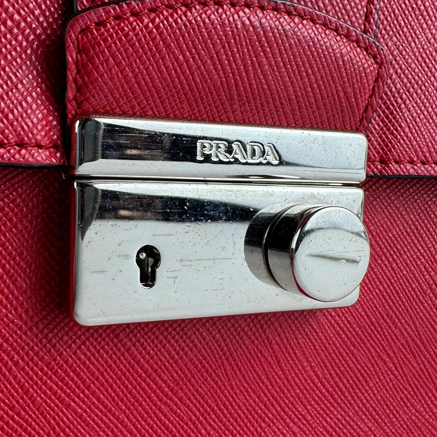 PRADA（プラダ） ショルダーバッグ レザー レッド : ブランドバリュー