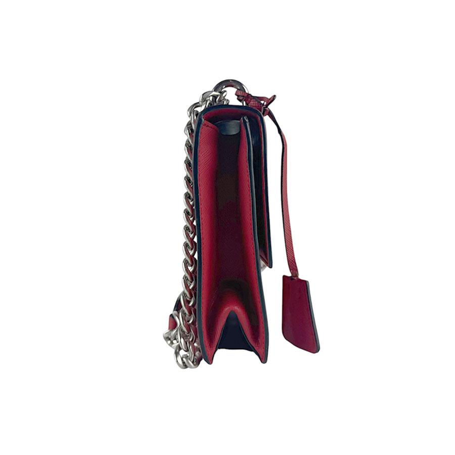 PRADA（プラダ） ショルダーバッグ レザー レッド : ブランドバリュー