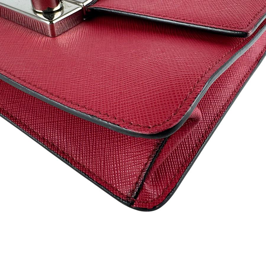 ^希少！ プラダ ショルダー タッセル レッド PRADA（プラダ） ショルダーバッグ レザー レッド : ブランドバリュー