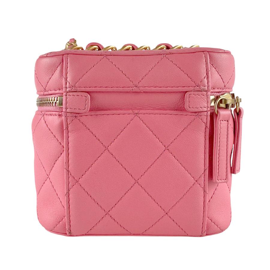 CHANEL（シャネル） ショルダーバッグ レザー ピンク : ブランド