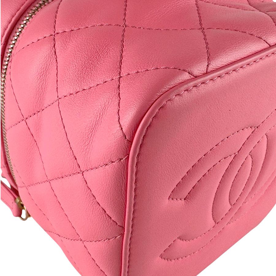 CHANEL（シャネル） ショルダーバッグ レザー ピンク : ブランド