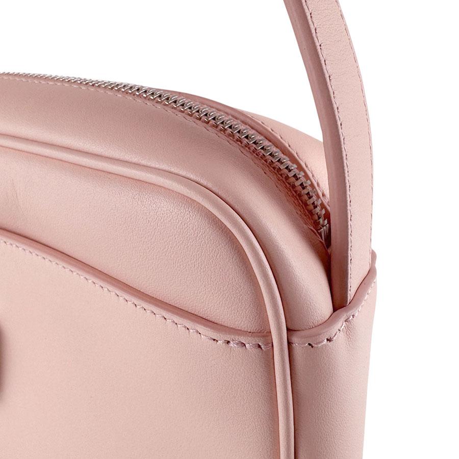 サルヴァトーレフェラガモ Salvatore Ferragamo ショルダーバッグ