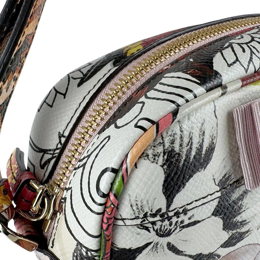 サルヴァトーレフェラガモ Salvatore Ferragamo ショルダーバッグ
