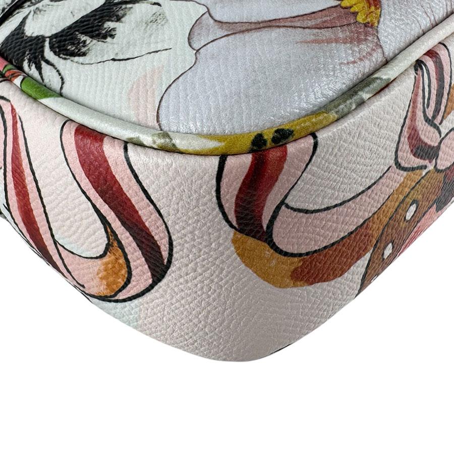 サルヴァトーレフェラガモ Salvatore Ferragamo ショルダーバッグ