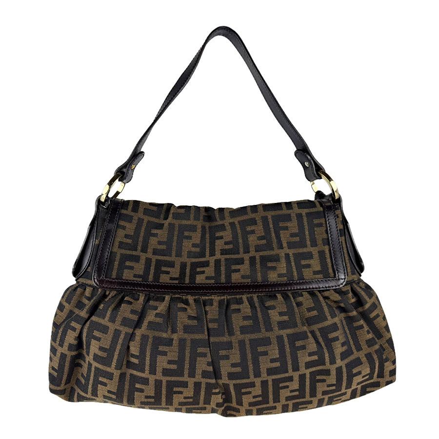 FENDI（フェンディ） ショルダーバッグ ズッカ ナイロンキャンバス