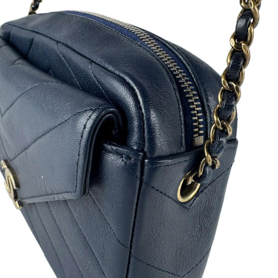 CHANEL ネイビー ショルダーバッグ CHANEL（シャネル） ショルダーバッグ レザー ネイビー : ブランド