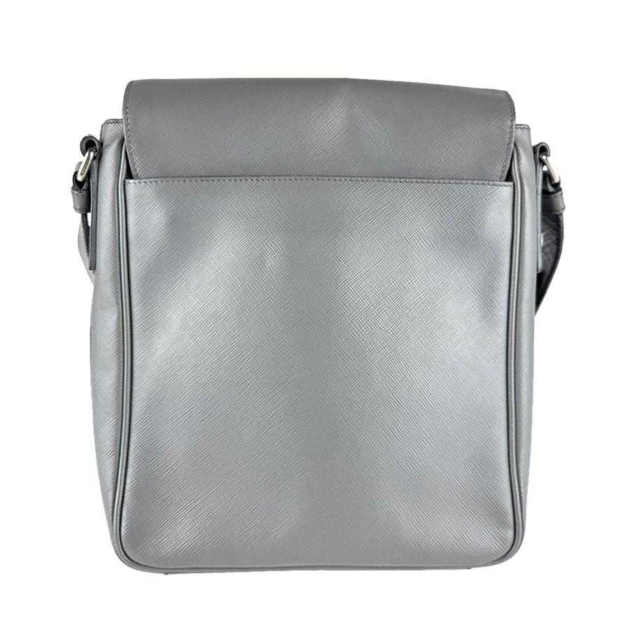 PRADA（プラダ） ショルダーバッグ レザー グレー : ブランドバリュー