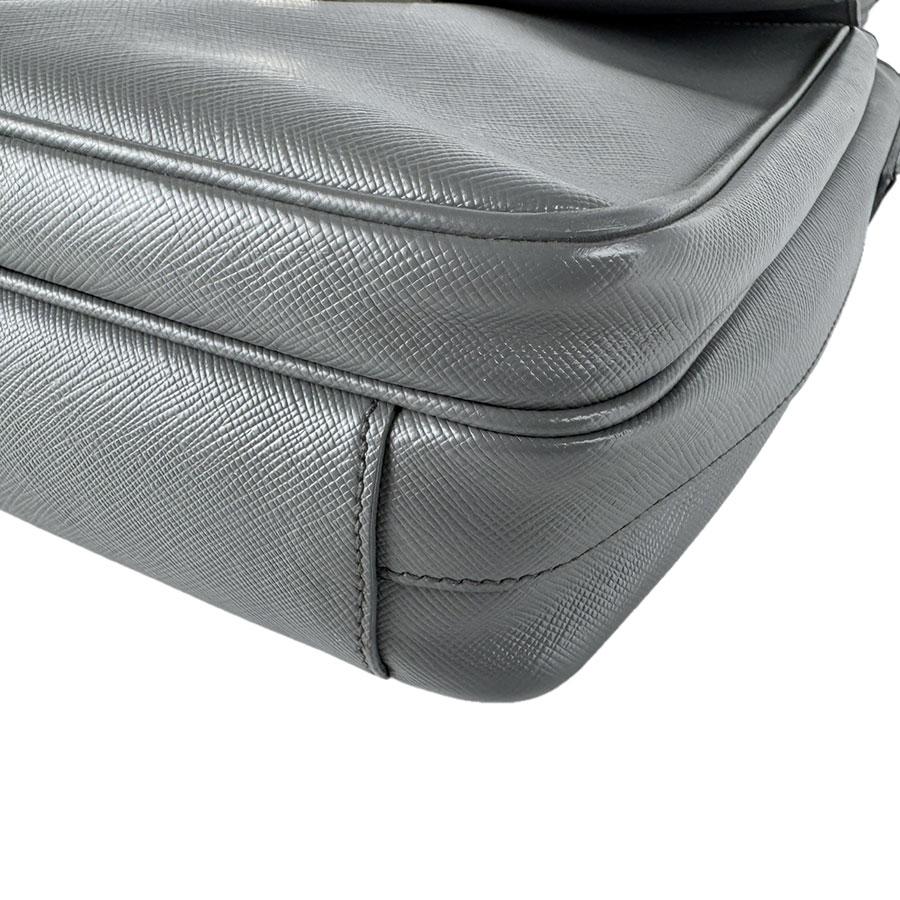 プラダ ショルダーバッグ レザー×ナイロン グレー ギャラ付 PRADA（プラダ） ショルダーバッグ レザー グレー : ブランドバリュー