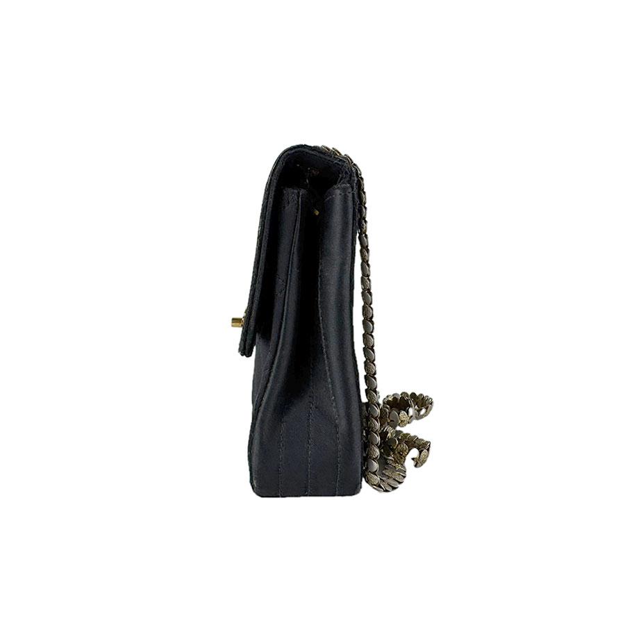 CHANEL（シャネル） ショルダーバッグ サテン ブラック : ブランド