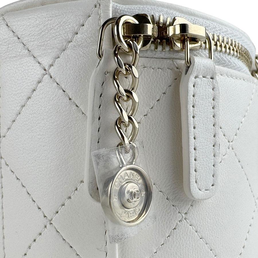 CHANEL（シャネル） ショルダーバッグ レザー ホワイト/ブラック