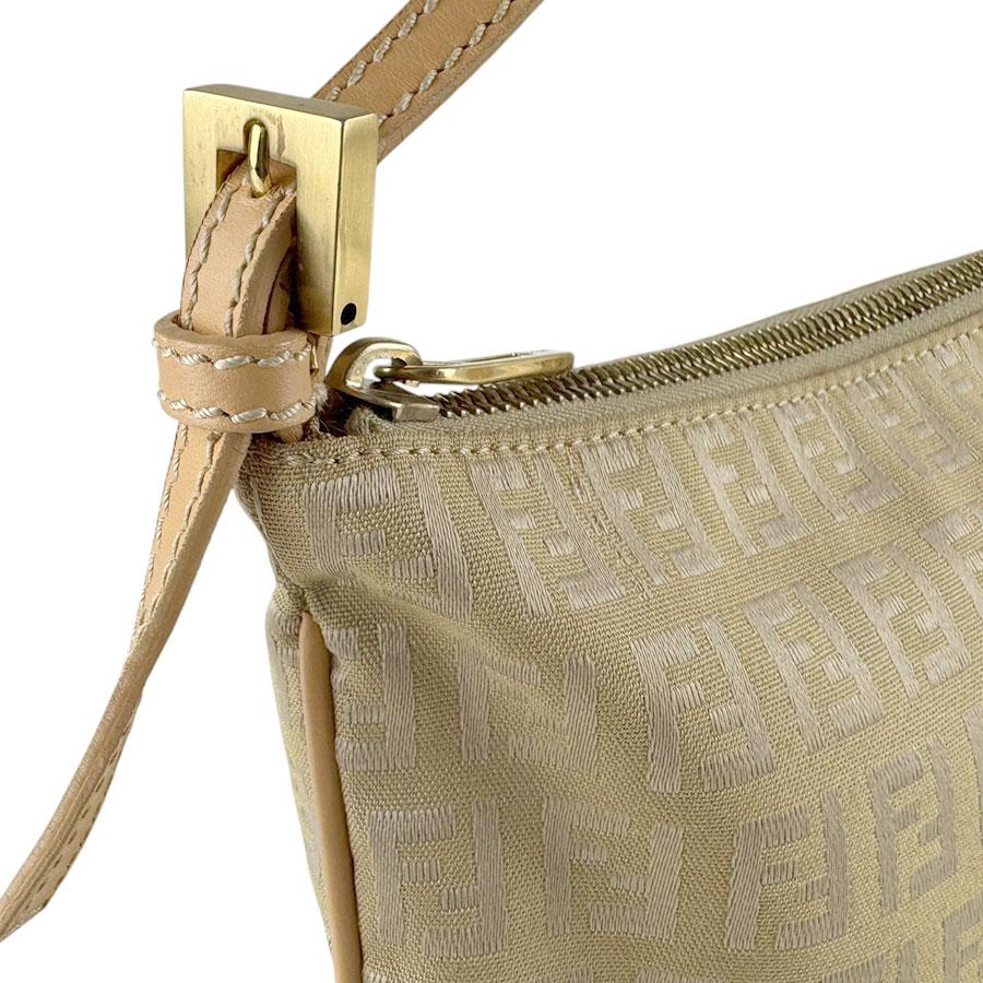 FENDI（フェンディ） ショルダーバッグ ズッキーノ ナイロンキャンバス
