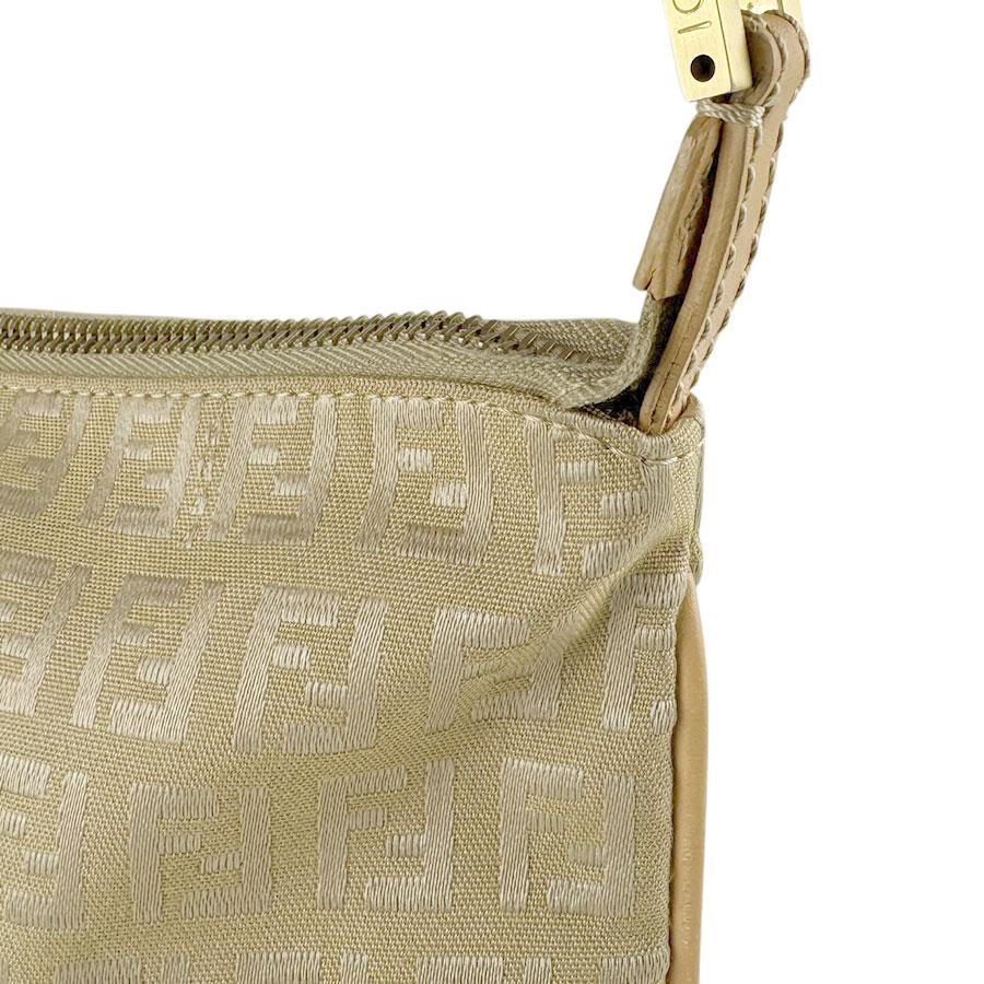 FENDI（フェンディ） ショルダーバッグ ズッキーノ ナイロンキャンバス