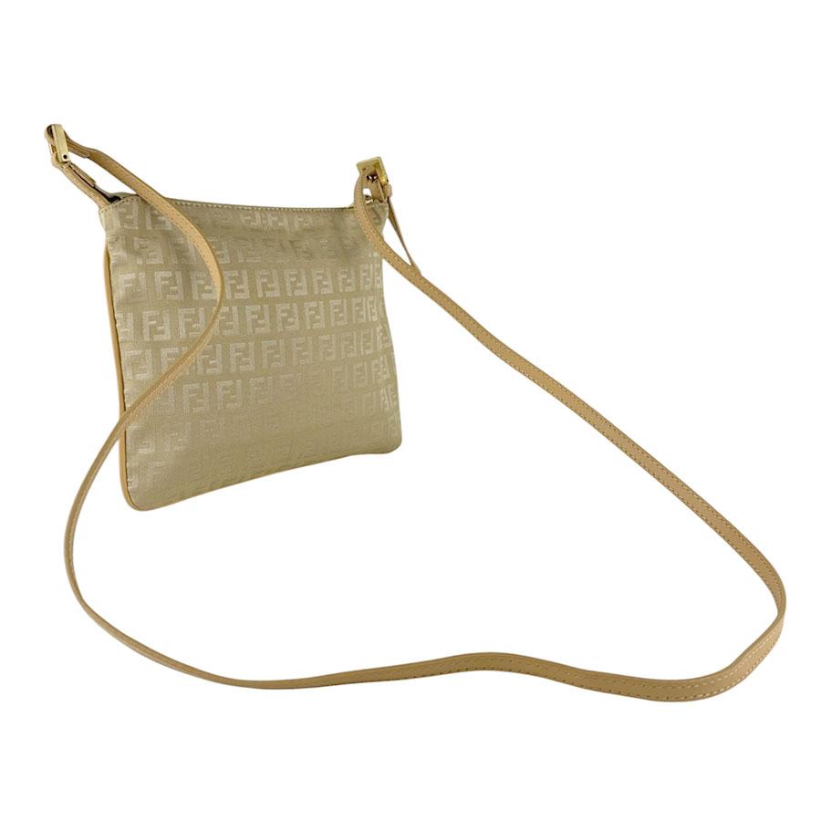 FENDI（フェンディ） ショルダーバッグ ズッキーノ ナイロンキャンバス