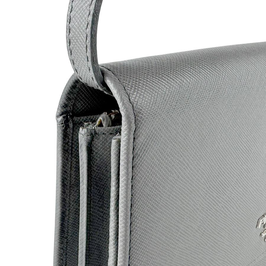 PRADA（プラダ） ショルダーウォレット レザー グレー : ブランド
