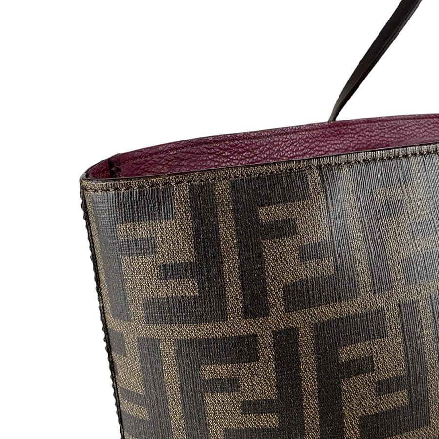 FENDI ナノ バゲット チャーム ブラウン PVCコーティングキャンバス