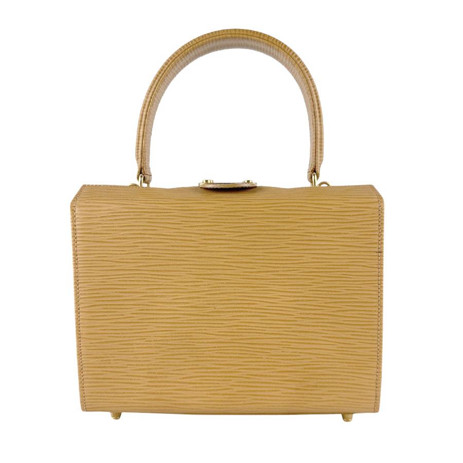 【美品】FENDI ハンドバッグ 購入意思のない値下げ交渉やめてください！！！ FENDI（フェンディ） ハンドバッグ レザー ベージュ : ブランド
