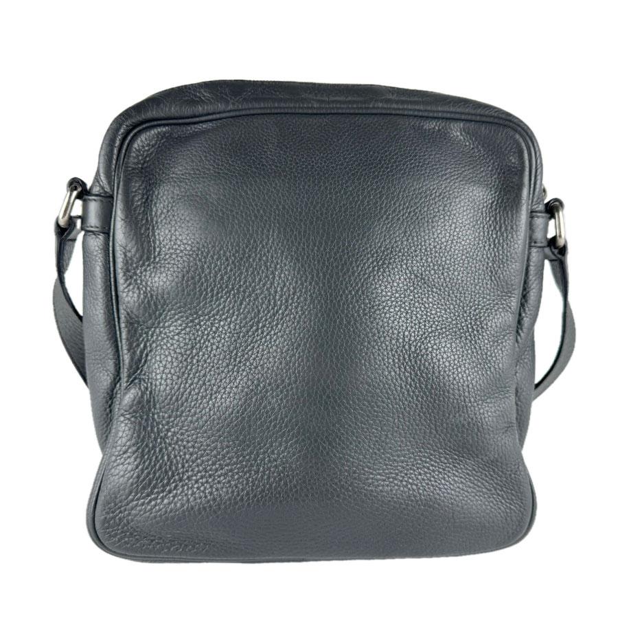 Gucci ショルダーバッグ ダークグレー GUCCI（グッチ） 斜め掛けショルダーバッグ レザー ダークグレー