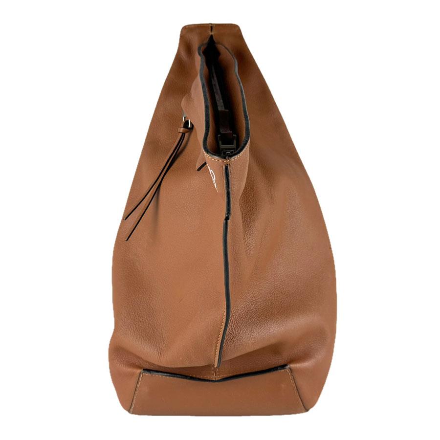 LOEWE（ロエベ） ボディバッグ アントン スリング レザー ブラウン